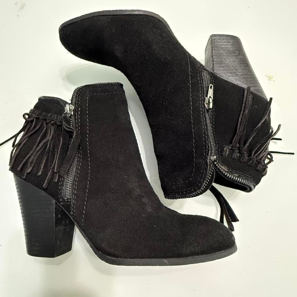 🖤 Dolce Vita Black Suede Fringe‎ Ankle Boots – Size 10